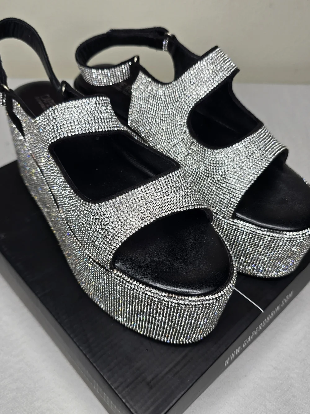 Women's Silver Rhinestone Platform Sandals – Size 10